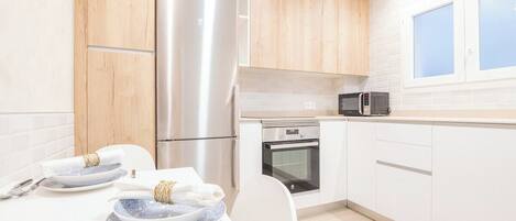 Fridge, microwave, oven, dishwasher