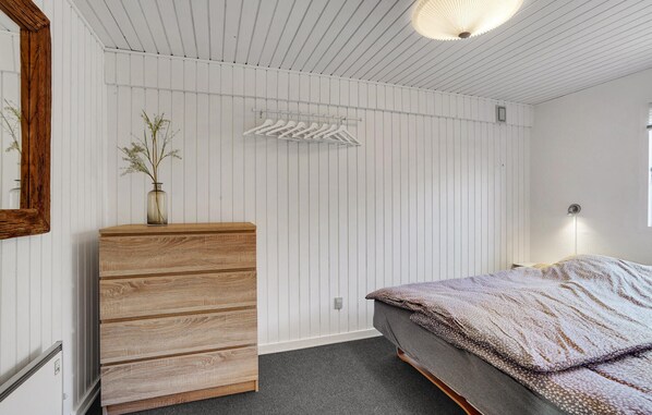 2 bedrooms, free WiFi