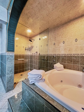 Superior Double Room | Bathroom. Hotel Casa Real