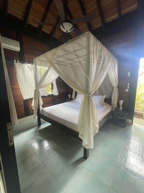 1 bedroom, WiFi, bed sheets - Bali Style Studio Suite Steps from English Harbour! 
#10 (English Harbour)