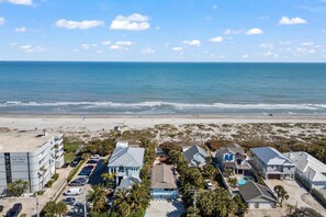 On the beach - Oceanfront w/Private Yard! Barefoot Beach Cottage & Steps to Downtown! (Cocoa Beach)