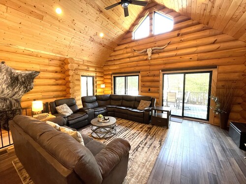 Lake Shore Lodge @ Spring Brook Resort