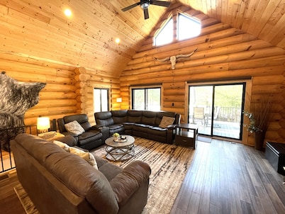 Lake Shore Lodge @ Spring Brook Resort