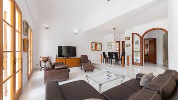 Smart TV, books, music library, stereo