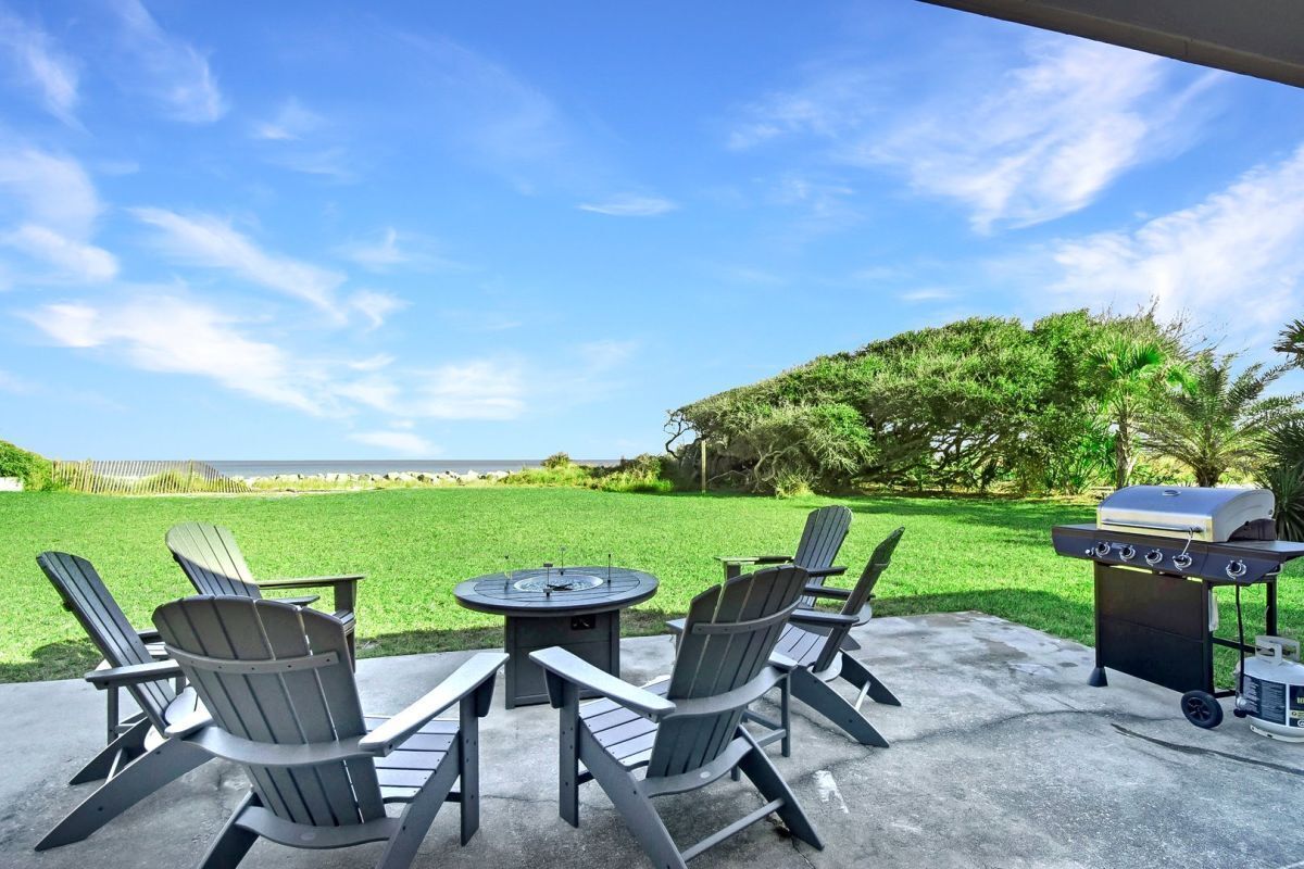 Spring Cottage Brand New Beachfront Renovation!