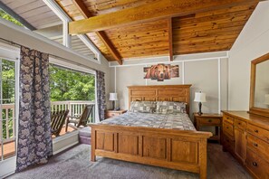 4 bedrooms, free WiFi, bed sheets