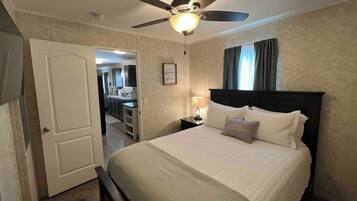 1 makuuhuone, silitysrauta/-lauta, ilmainen Wi-Fi, vuodevaatteet