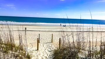 Sillas reclinables de playa, toallas de playa