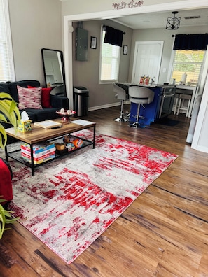 Interior - Cozy Home with City Views (Columbus)