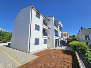 Exterior - Apartment Martina 3 on the first floor (Malinska)