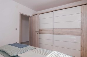 2 bedrooms, free WiFi - Apartment Lana near the sea (Soline)