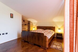 2 chambres, Wi-Fi gratuit, draps fournis