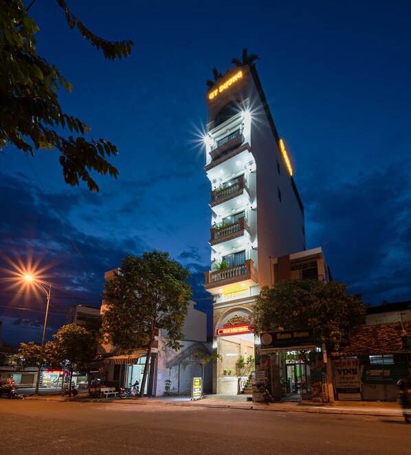 Fachada de la propiedad