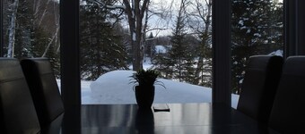 LAKEFRONT COTTAGE/VTT & SKIDOO/ski de fond, raquette , randonnée