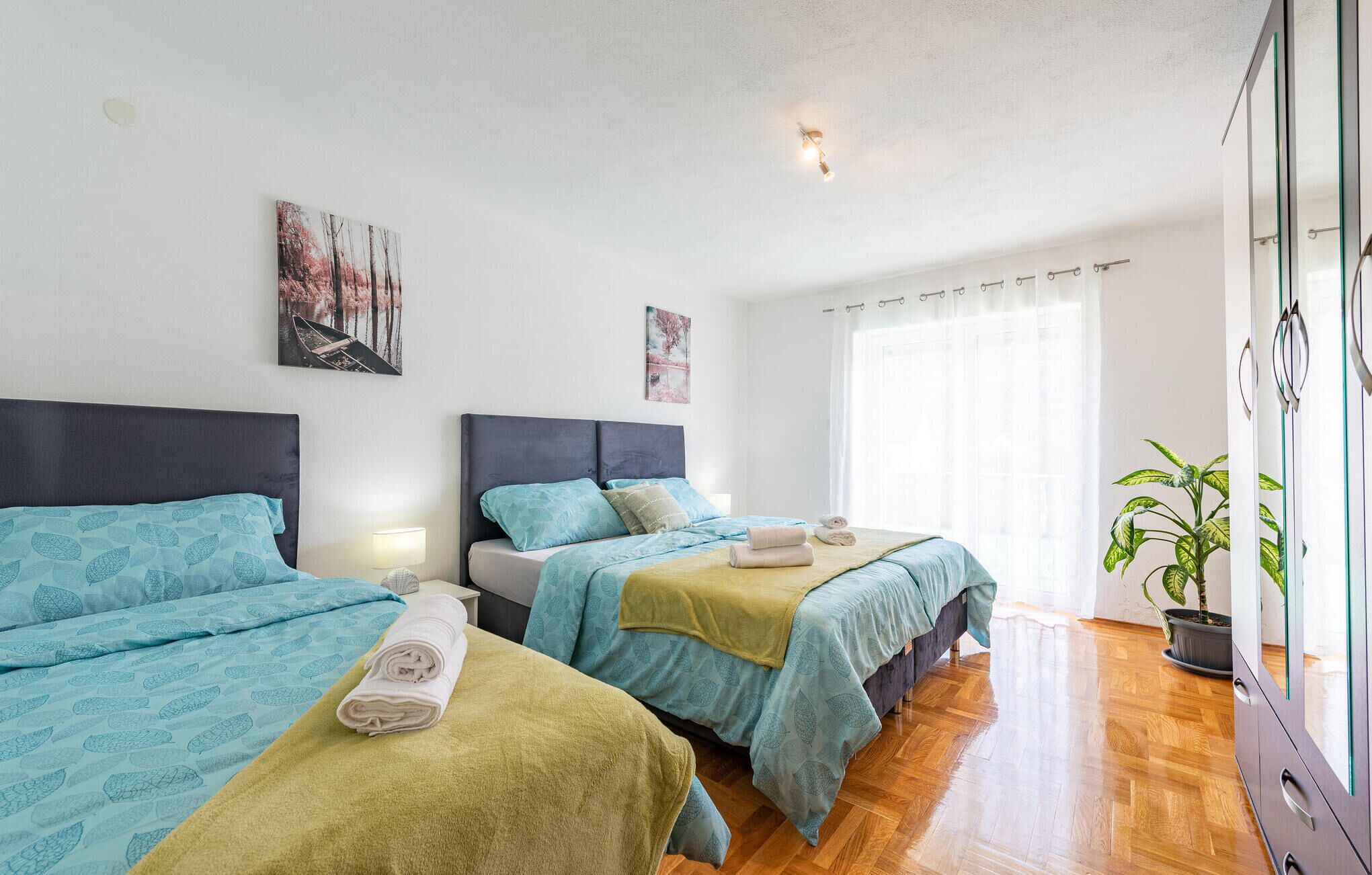 3 Schlafzimmer, Reisekinderbett, kostenloses WLAN, Bettwäsche