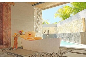 Piscine extérieure