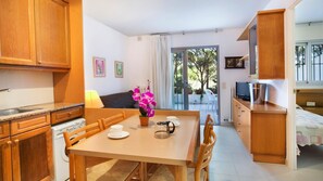 Interior - Mas Vermey nº3 - Apartment with shared swimming pool - Calella de Palafrugell (Calella de Palafrugell)