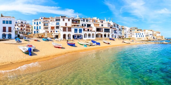 Beach - Mas Vermey nº3 - Apartment with shared swimming pool - Calella de Palafrugell (Calella de Palafrugell)