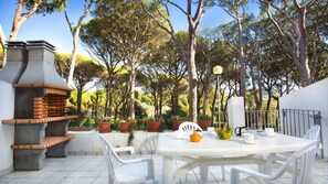 Outdoor dining - Mas Vermey nº3 - Apartment with shared swimming pool - Calella de Palafrugell (Calella de Palafrugell)