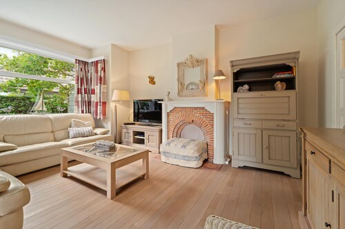 Monina - 3 bedroom villa and a very spacious garden - 250 meters from the beach