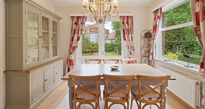 Monina - Villa de 3 chambres à coucher et jardin très spacieux - 250 mètres de la plage