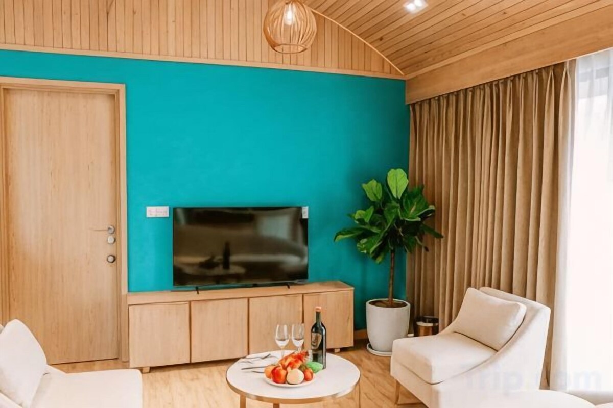 Living area | 72-inch LCD TV with digital channels, TV