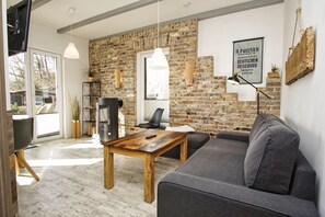 TV, fireplace, DVD player