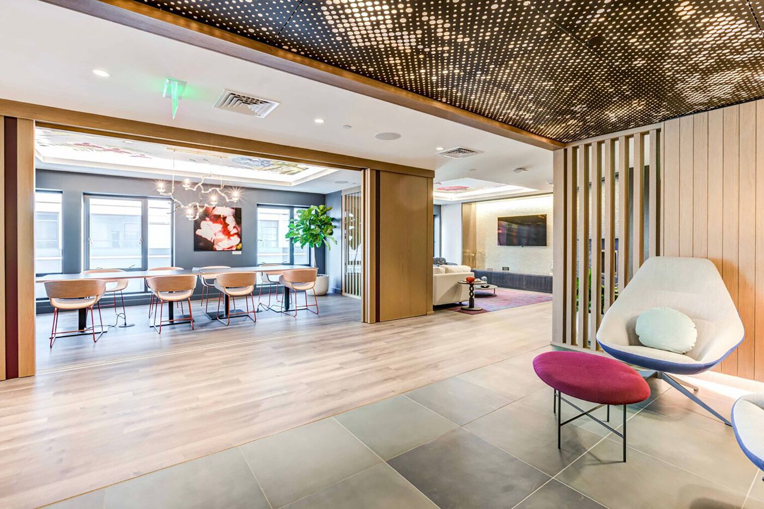 Bright Fenway Studio W/ W/d, Roof & Gym, Nr Fenway Park, By Blueground - Boston, MA