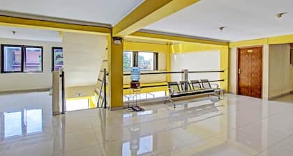 SPOT ON 91398 Homestay Tentrem 1