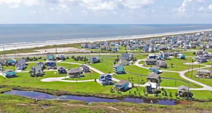 Vitamin Sea Retreat by Ryson Vacation Rentals