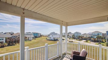 House (4 Bedrooms) | Property amenity