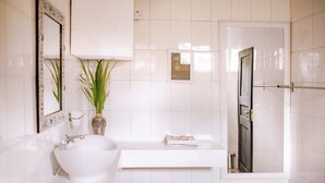Villa Confort, 5 habitaciones, vista a la montaña | Baño