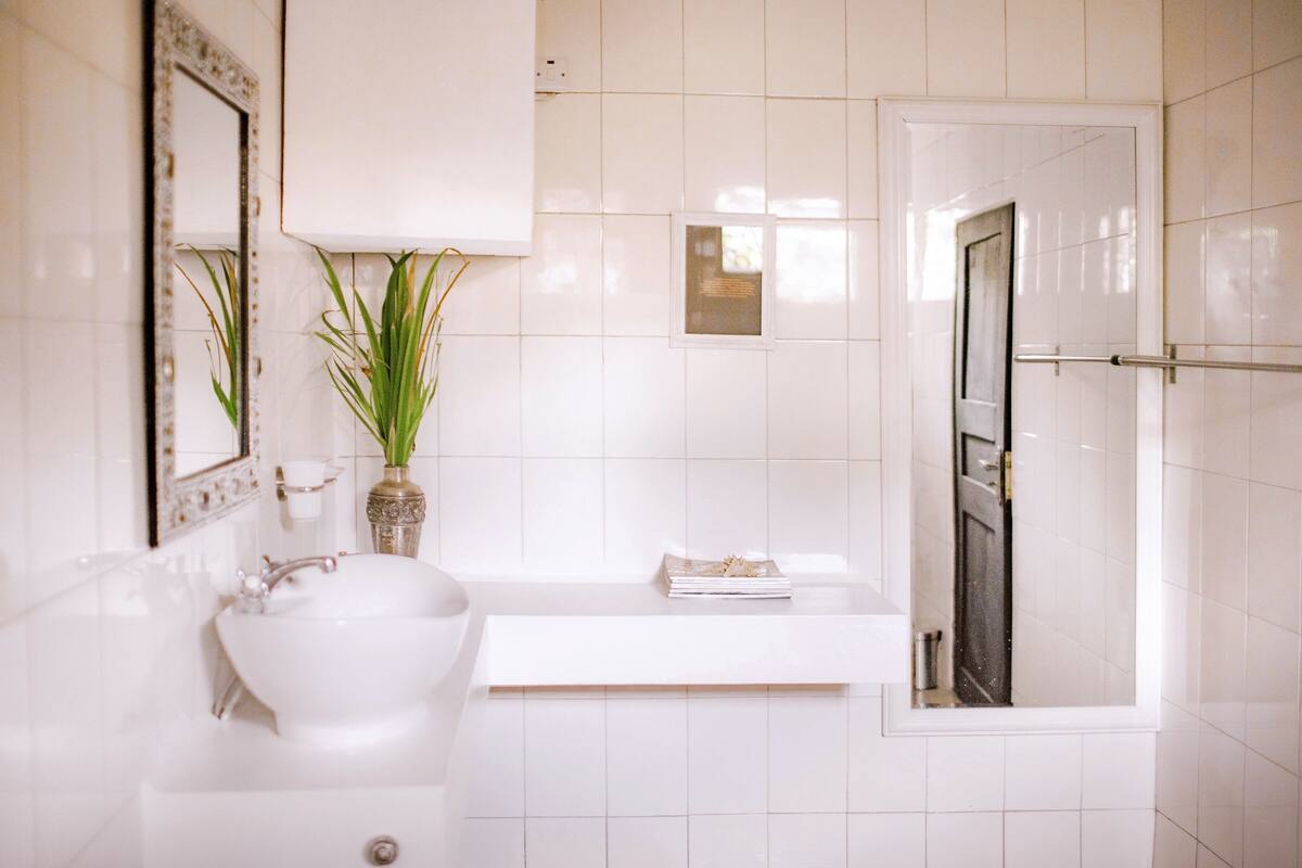 Comfort Villa, 5 Bedrooms, Mountain View | Bathroom