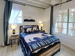 3 bedrooms, individually decorated, individually furnished, free WiFi