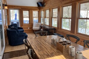 Dining - Fully renovated, dog-friendly home with private beach access & golf nearby (Meredith)