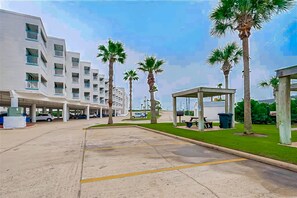 Property grounds - Gulf-front, first-row condo with pools, great view & balcony - steps to beach (Galveston)