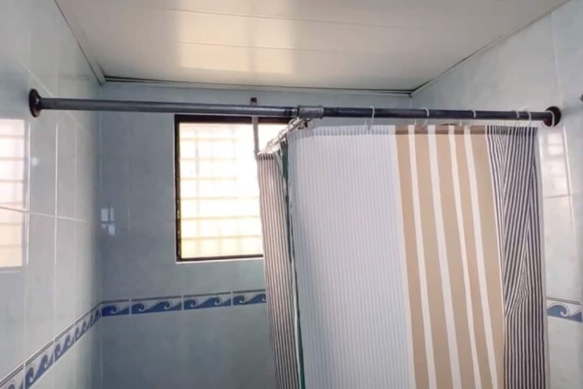 apartment | bathroom | towels