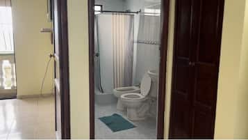 Apartment | Bathroom | Towels