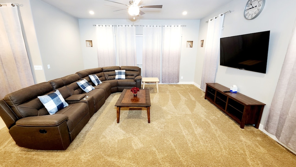 New! Luxury Modern Retreat House In Flagstaff - Flagstaff, AZ