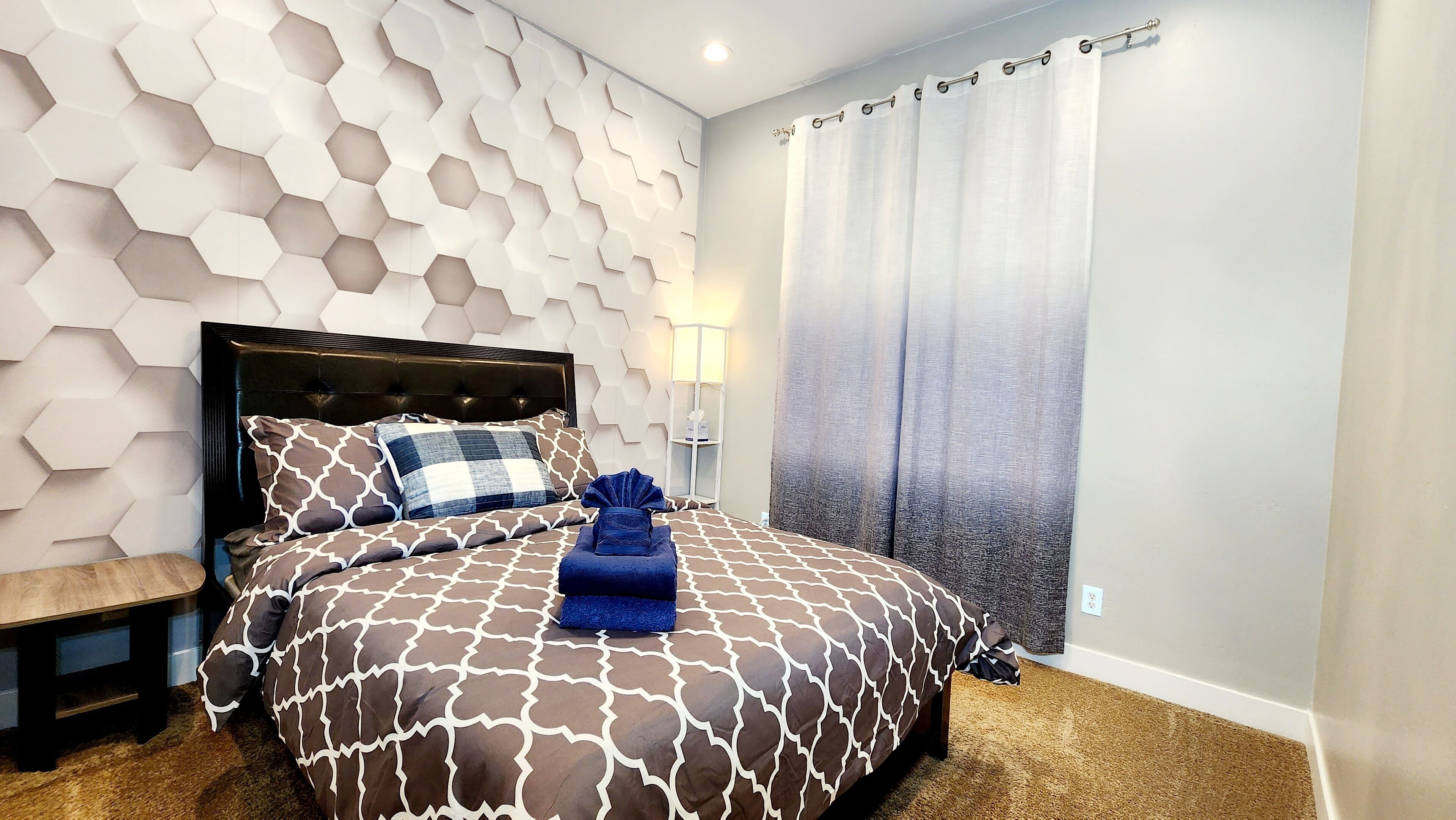 4 bedrooms, desk, free WiFi