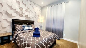 4 habitaciones, escritorio y wifi gratis