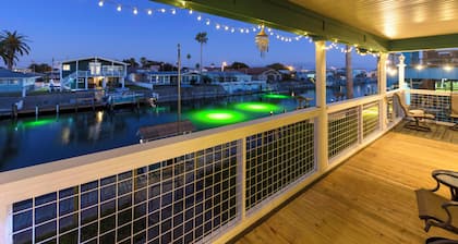 Palm Tiki by Miss Kitty’s