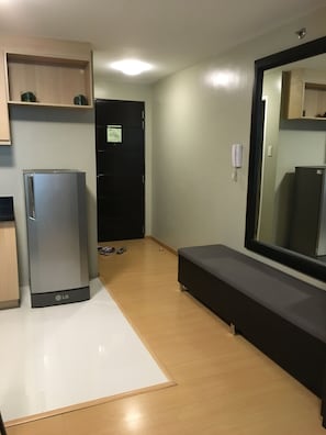 Interior - Cozy Suites in BGC (Taguig)