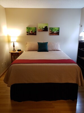 1 bedroom, desk, iron/ironing board, free WiFi