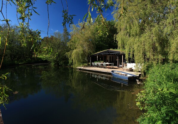 Outdoor dining - Sitting on the edge of a lake by itself. (Ugborough)