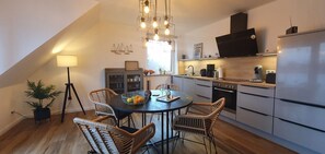 Dining - Lieblingsplatz Whg3 - Moderne, Ruhige & Gemütliche Ferienwohnung in Küstennähe von Carolinensiel (Wittmund)