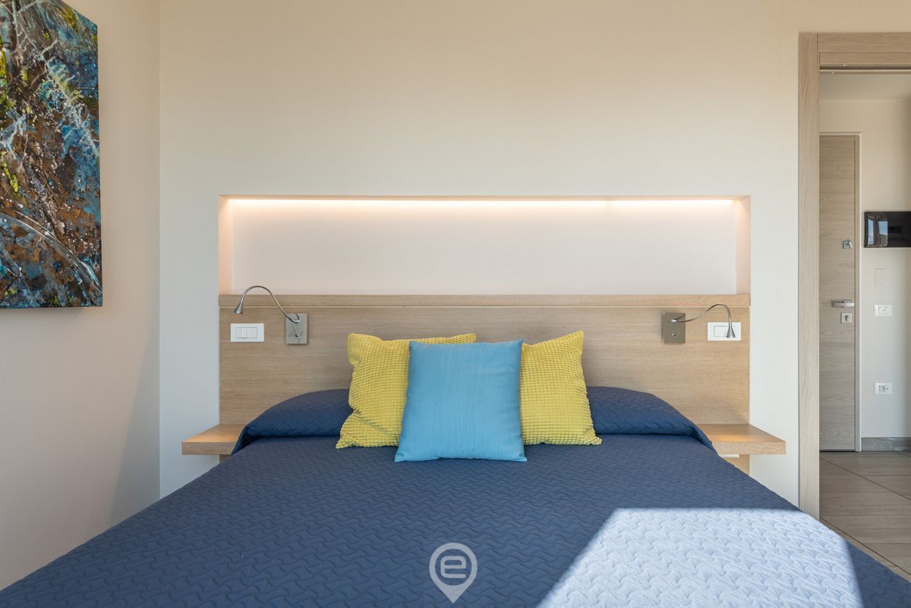 1 bedroom, in-room safe, iron/ironing board, WiFi