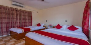 Driepersoonskamer | Gratis wifi, beddengoed