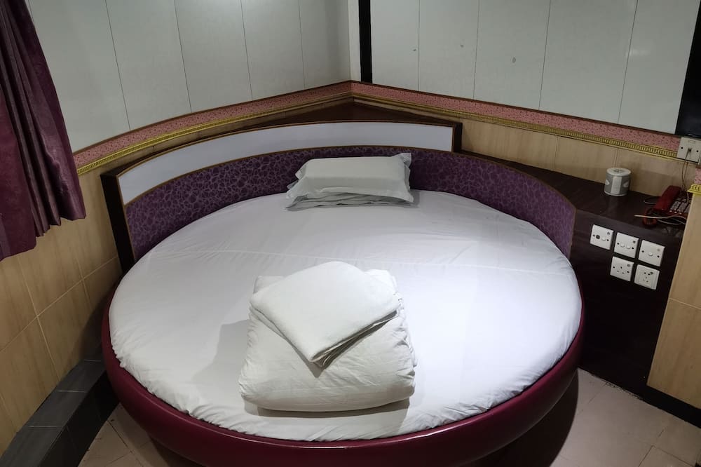 spanish hostel