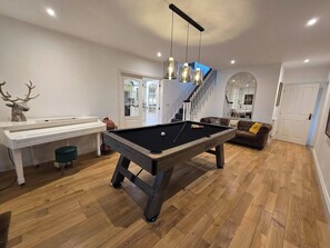 Spielezimmer